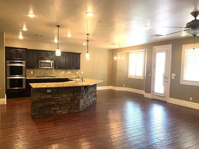 Building Photo - Four Bedrooms, Loft, and Downstairs Bedroo...