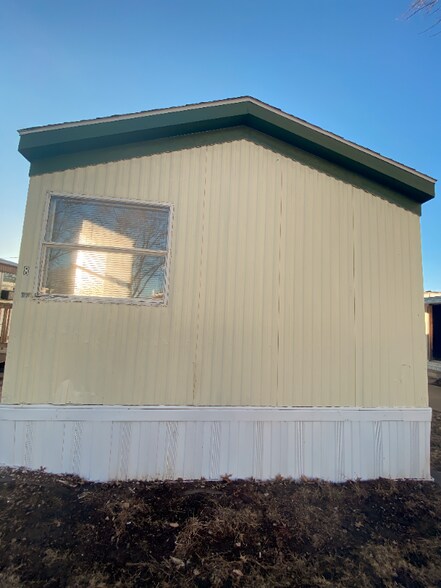 Building Photo - 777 E Yerby St