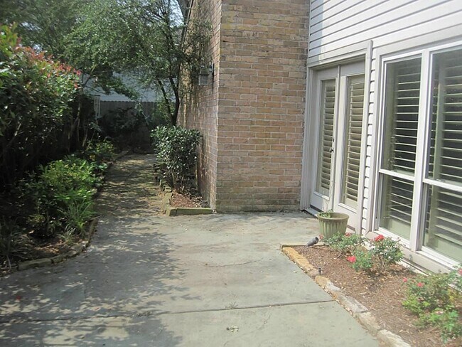 Building Photo - 14831 Royal Birkdale St