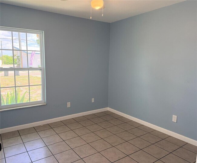 Building Photo - 208 Flamingo Dr