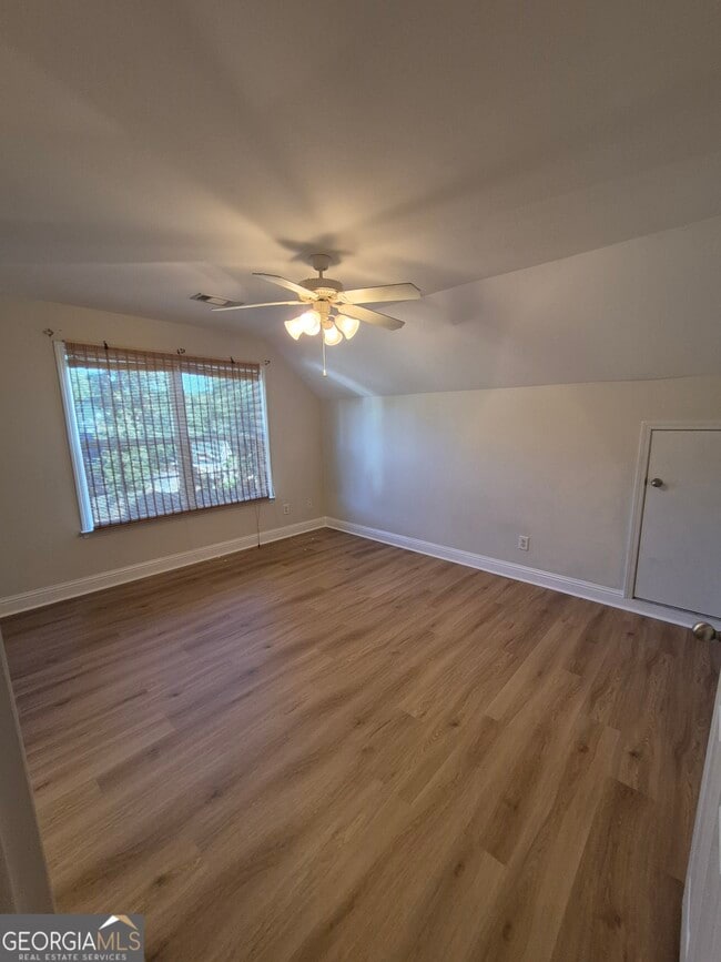 Building Photo - 325 Veranda Park Ln