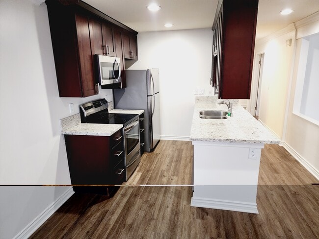 Building Photo - 13655 Ruette Le Parc