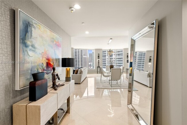 Building Photo - 901 Brickell Key Blvd