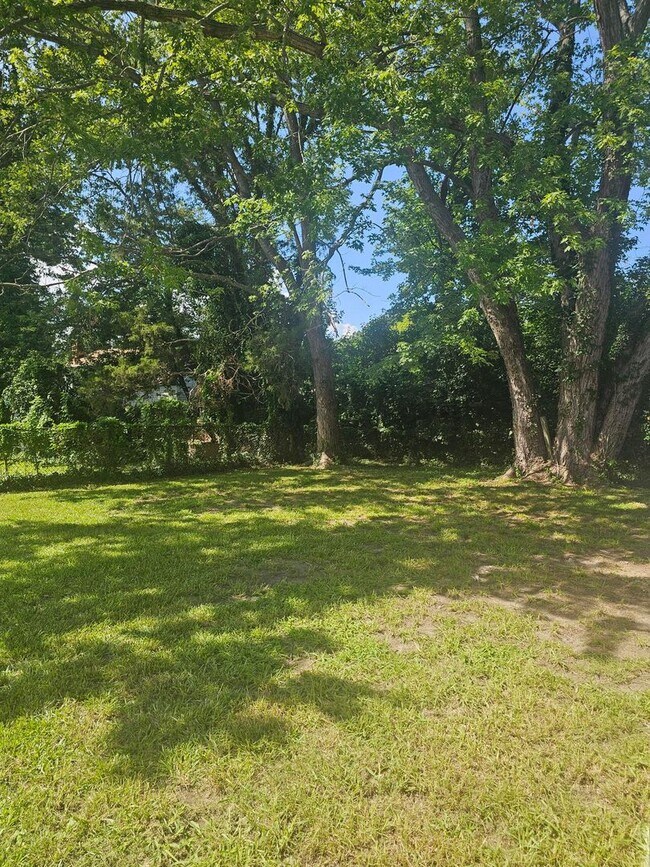 Building Photo - 1489 Morgan Dr