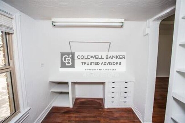 Building Photo - 1602 Avenue X