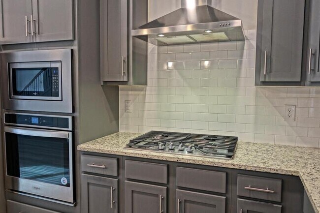 Building Photo - 8359 Anslee Way NW