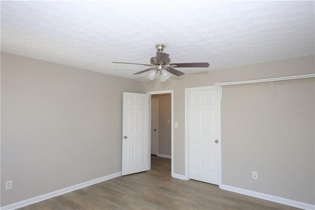 Building Photo - 483 Marsh Lake Rd SE