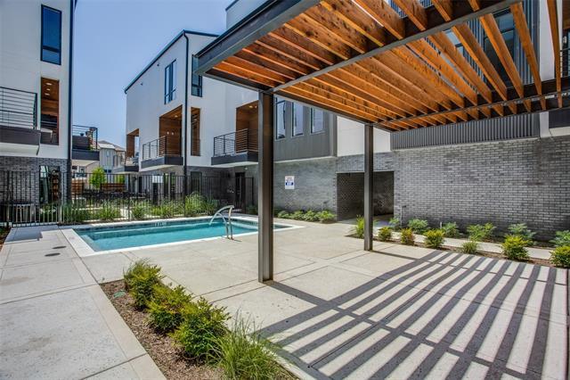 Building Photo - 2180 Bennett Ave