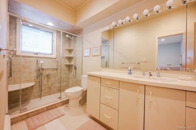 Building Photo - 40 Cayuga Ave