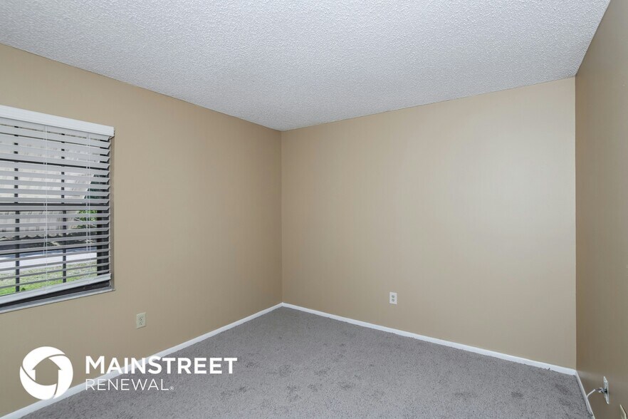 Building Photo - 1511 Fairlee Ave NW