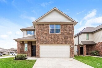 Building Photo - 8301 Yaupon Holly Trl