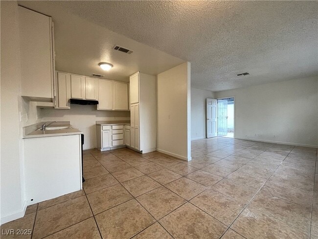 Building Photo - 4007 Danford Pl