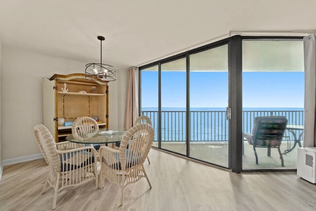 Building Photo - 17155 FL-30