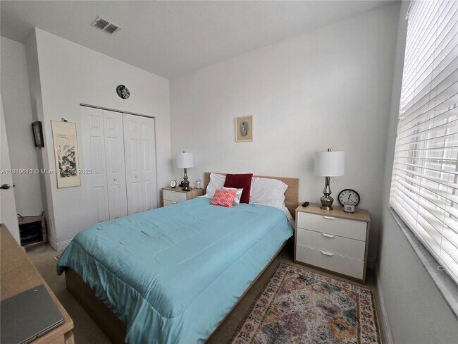 Building Photo - 11938 SW 26th Ct