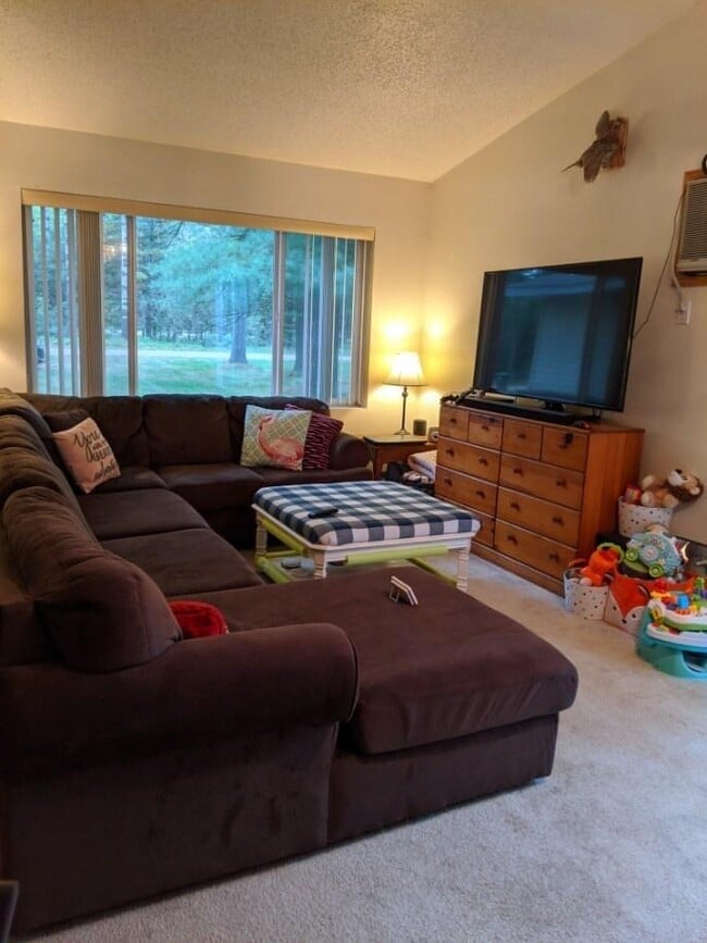 Building Photo - 8199 Sunrise Ln