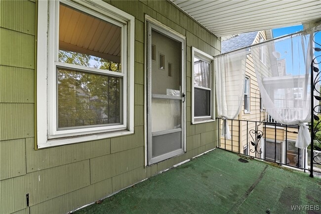 Building Photo - 449 Bird Ave
