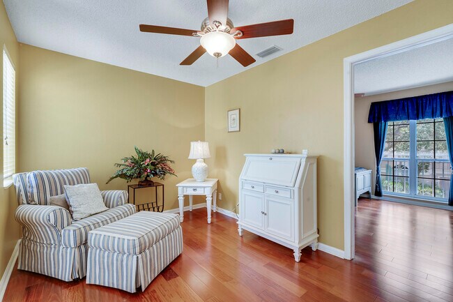 Building Photo - 27 Via Del Corso