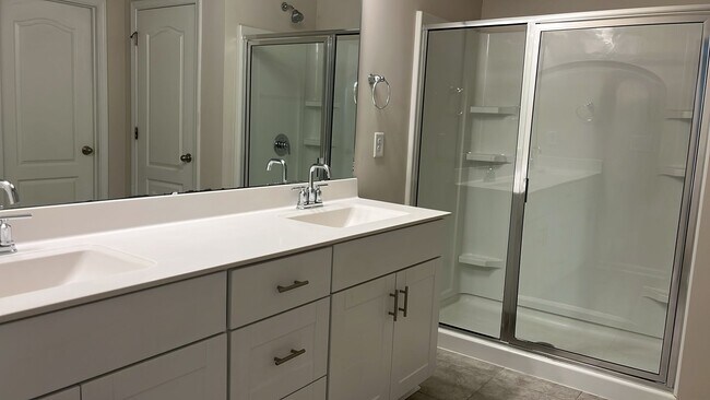 Building Photo - 128 Boone Lake Way