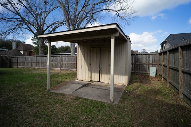 Building Photo - 2956 Waterloo Rd