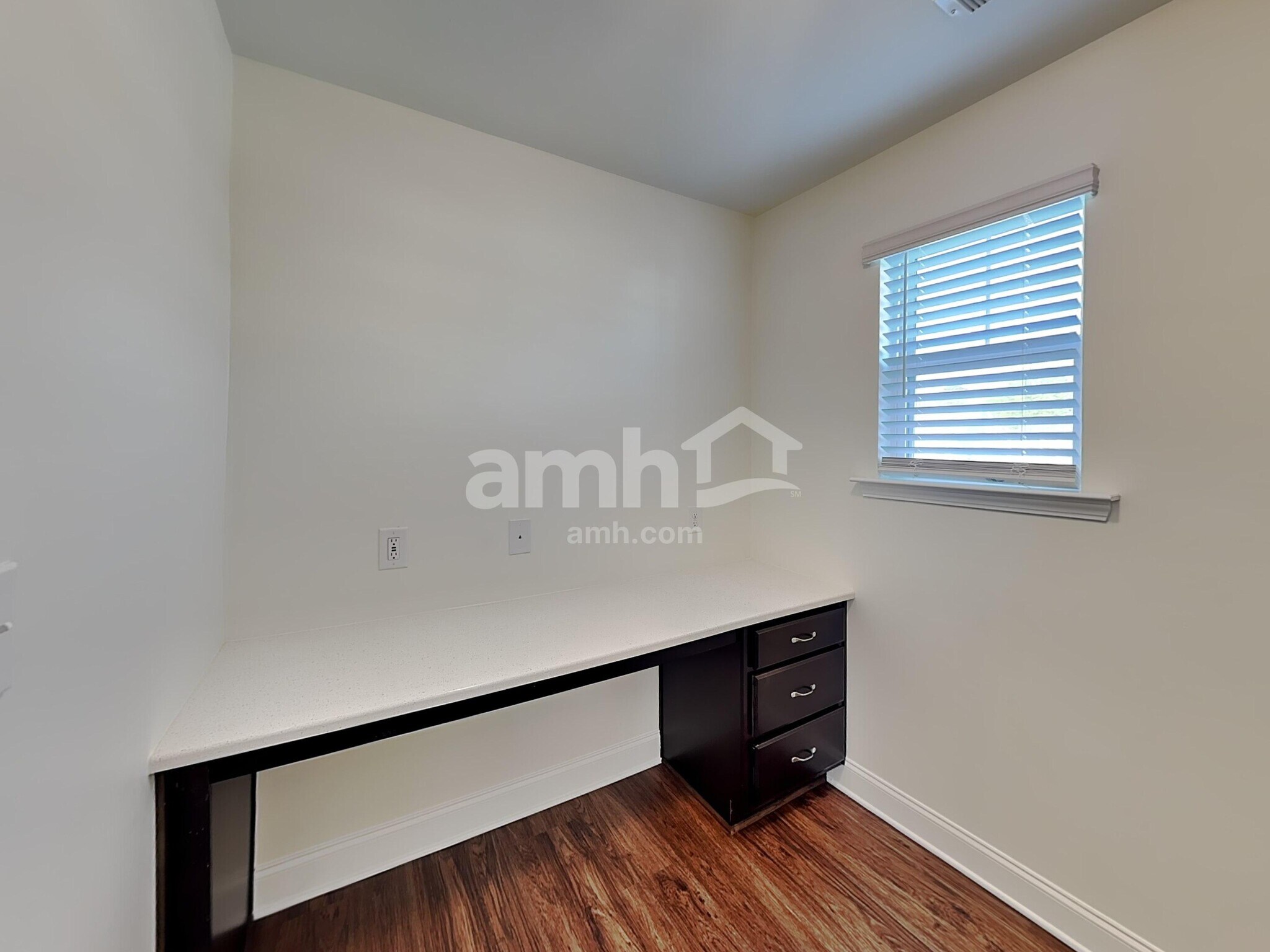 Building Photo - 111 Keyser Dr