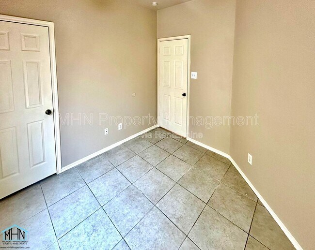 Building Photo - 7379 Longing Trail