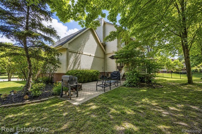 Building Photo - 3481 Castlewood Ct