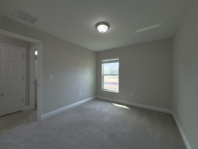 Building Photo - 13682 SW 40th Ave Rd
