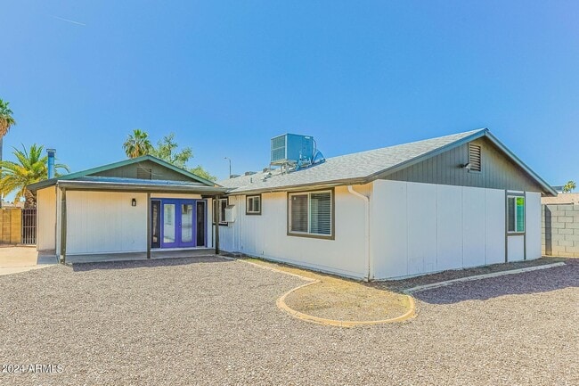 Building Photo - 1530 W Boise Pl