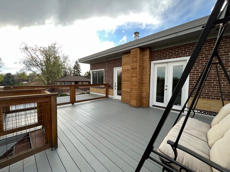 Building Photo - 2500 Winona Ct