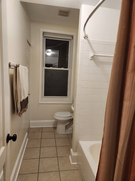 Building Photo - 457 Ridge St NW