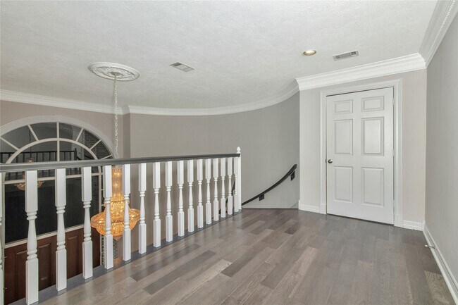 Building Photo - 11771 Quail Creek Dr