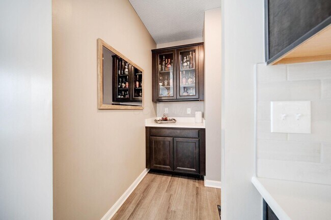 Building Photo - 7181 Fenwick St NW