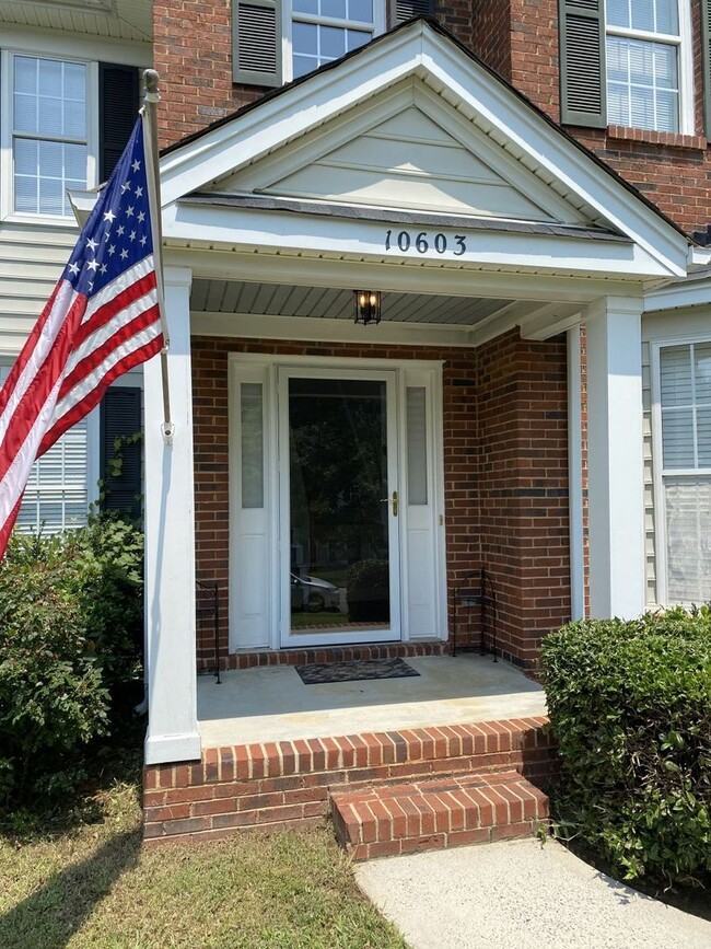 Building Photo - Spacious 4 Bedroom Home in North Charlotte