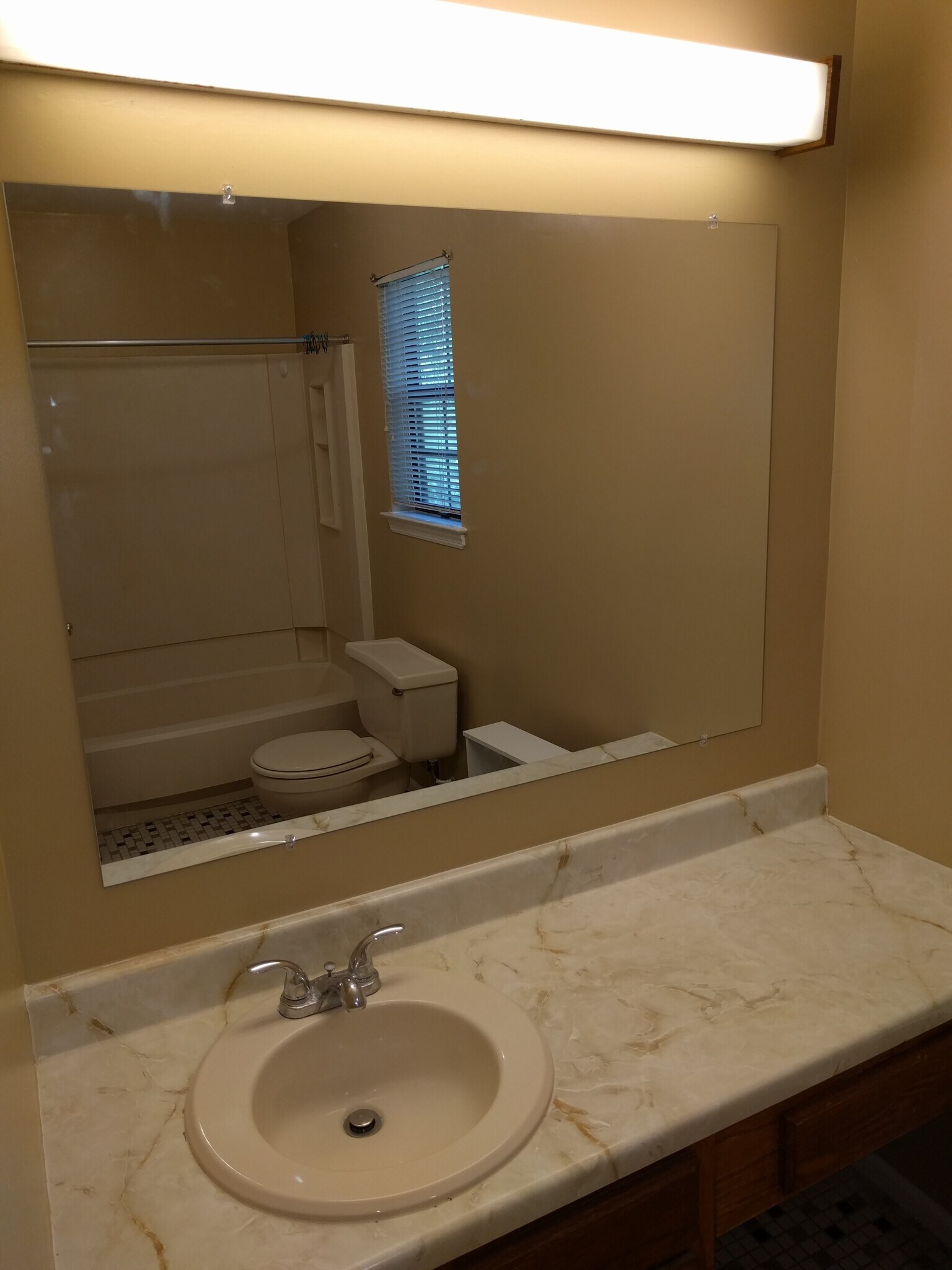 Bathroom - 824 Orlando St