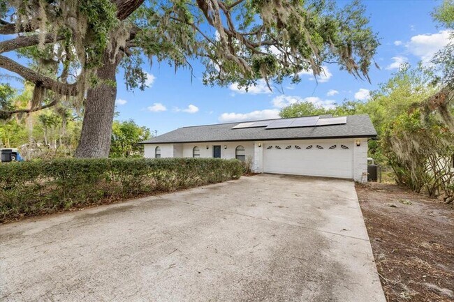 Building Photo - 11218 Creek View Dr