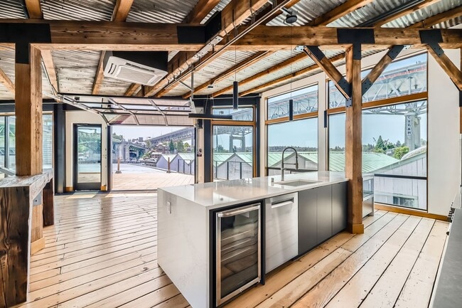 Building Photo - Lake Union Waterfront Apartment