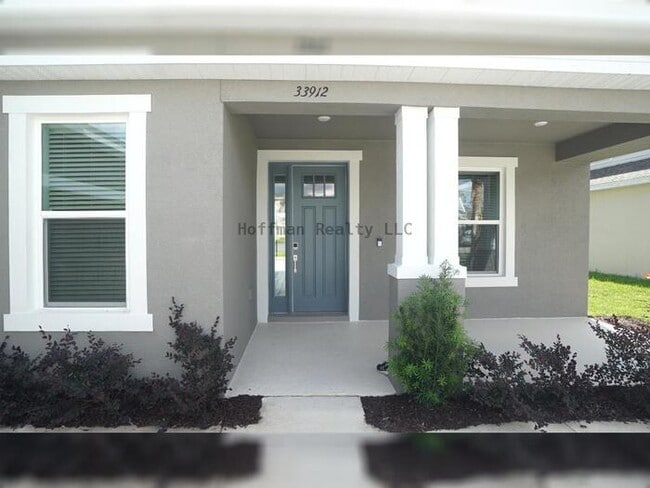 Building Photo - Stunning 5-Bedroom Lakeview Home in River Landing, Wesley Chapel