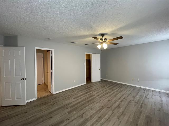 Building Photo - 4611 Wedgewood Dr