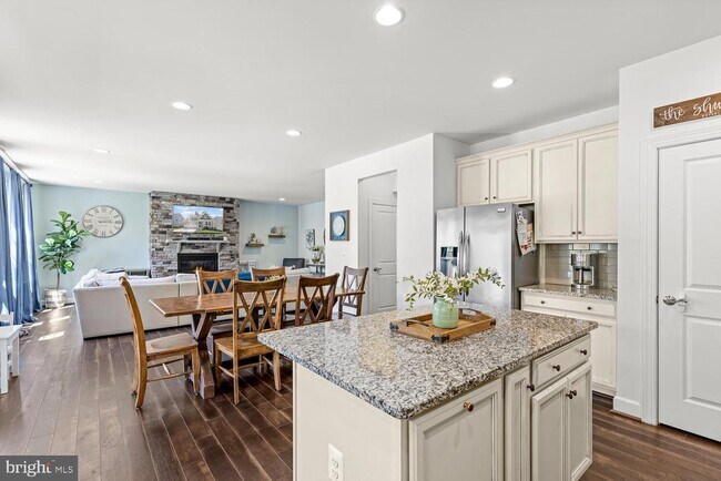 Building Photo - 397 Pear Blossom Rd