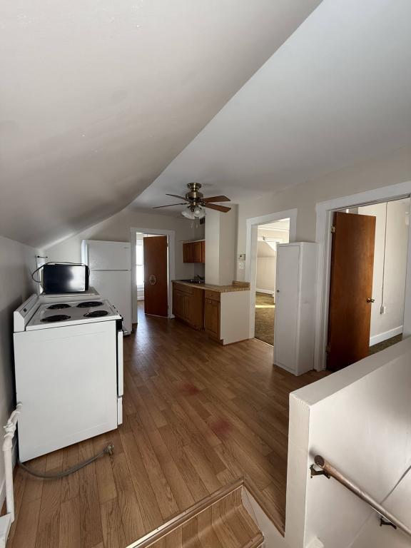 Building Photo - 1910 Lincoln St