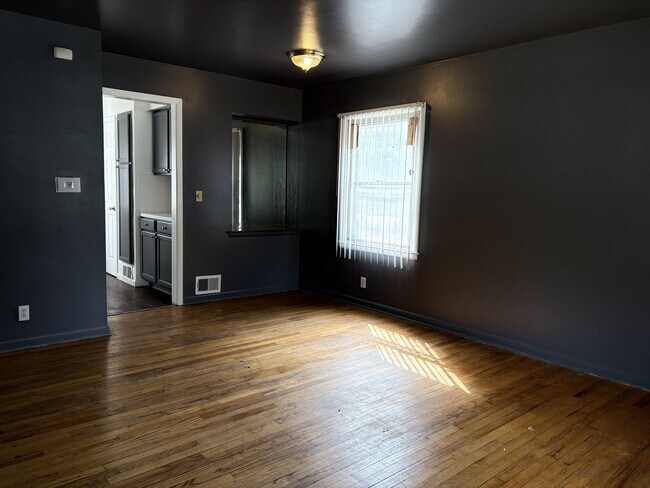 Building Photo - 5618 Marja St