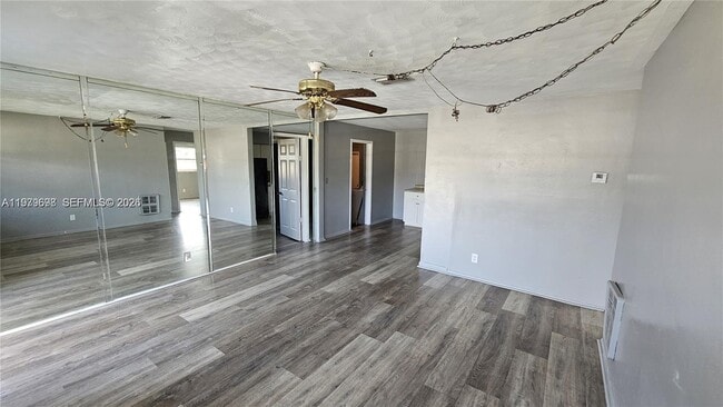 Building Photo - 374 NW 31st Ave