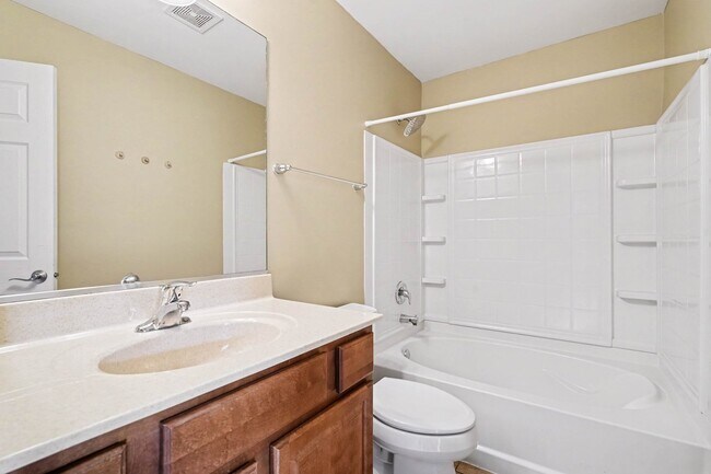 Building Photo - 24617 Patriot Square Dr S