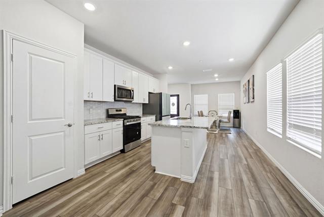 Building Photo - 224 Monarch Wy