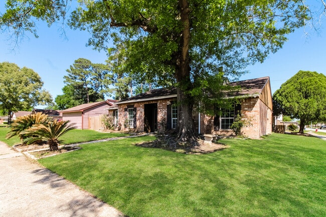 Building Photo - 20302 Fox Haven Ln