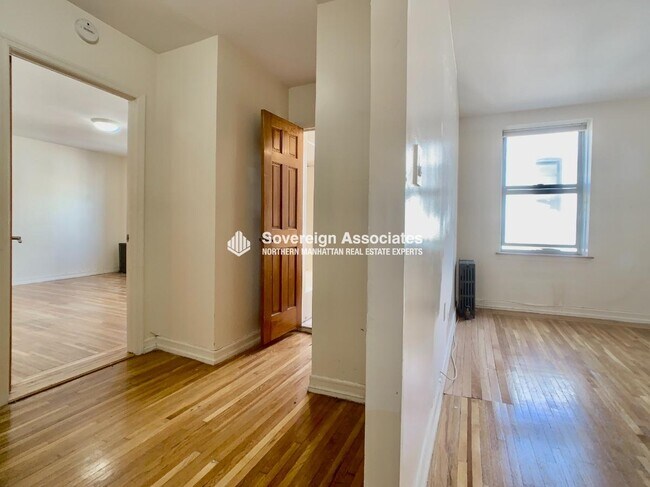 Building Photo - 183 Pinehurst Avenue