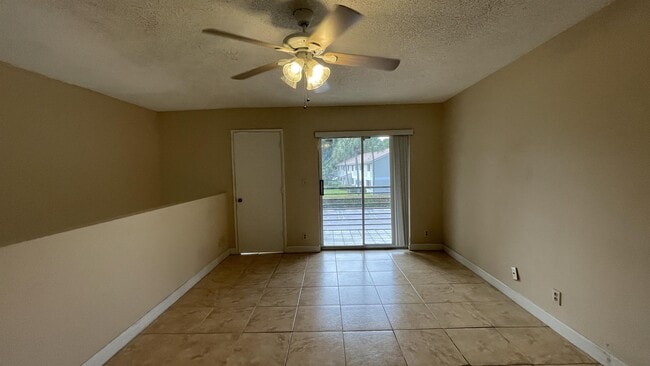 Building Photo - 109 Gardens Dr