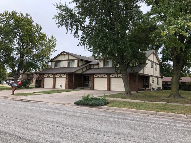 Primary Photo - 8723 W Thurman St