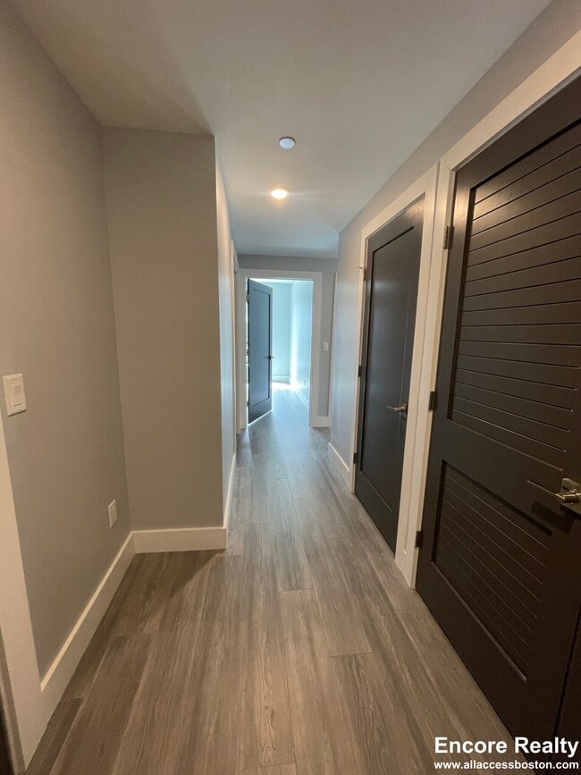 Building Photo - 365 Western Ave