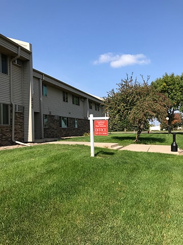 Building Photo - Cardinal Manor Apartments